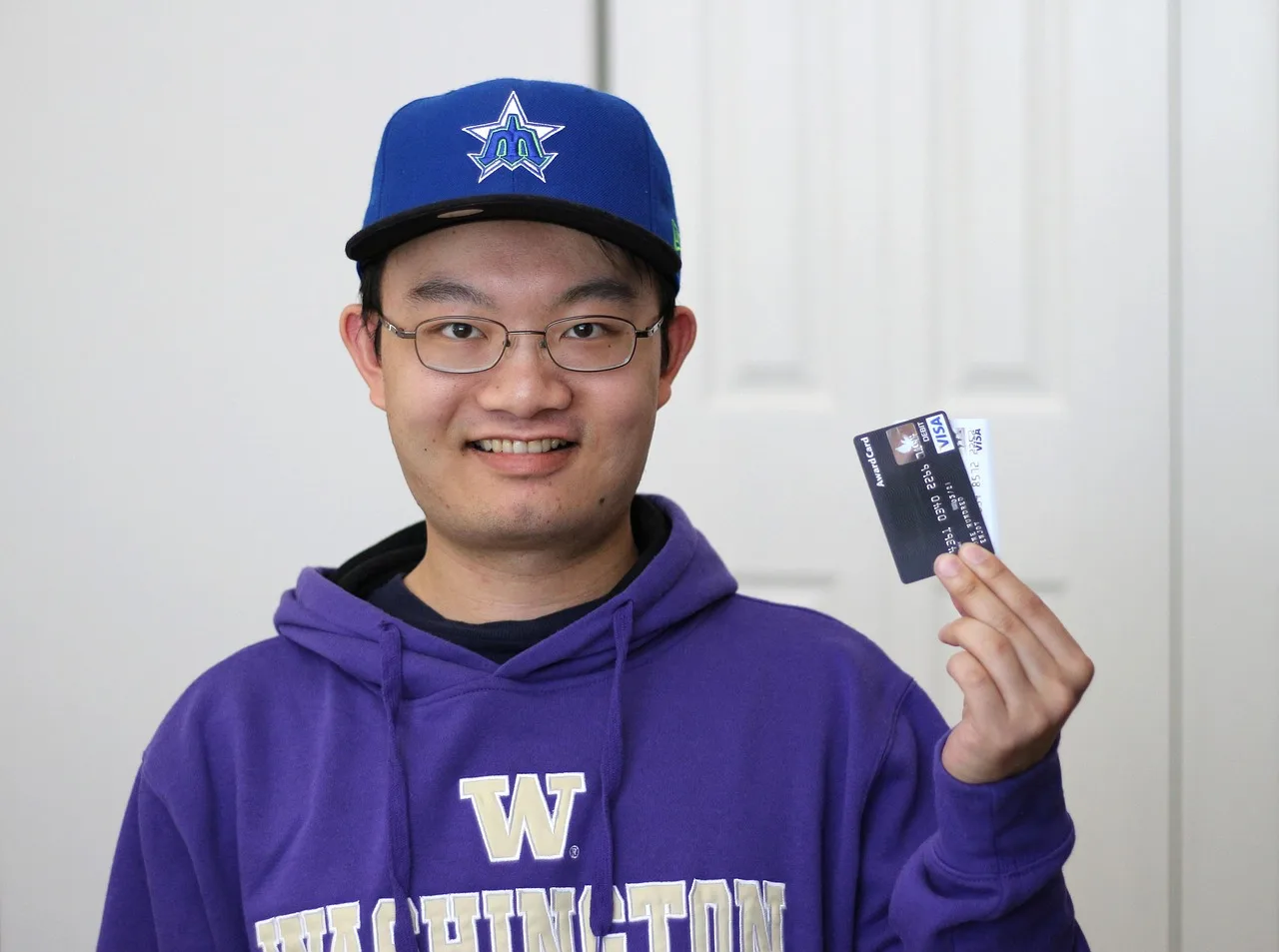 credit card, college, millennial, student, card, debit, credit, payment, people, money, young, loan, teenager, debt, finance, university, smiling, banking, portrait, ecommerce, glasses, credit card, credit card, credit card, credit card, credit card, debt, ecommerce. Back-to-school and holiday retail windows for US Gen Z spending