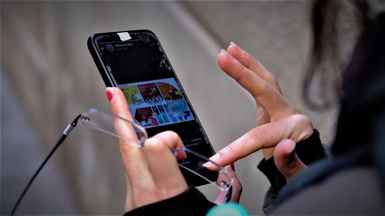 smartphone, facebook, hands, touch, internet, app, social media, touchscreen, girl, social media, social media, social media, social media, social media. Gen Z content marketing mistakes: the parts worth your attention