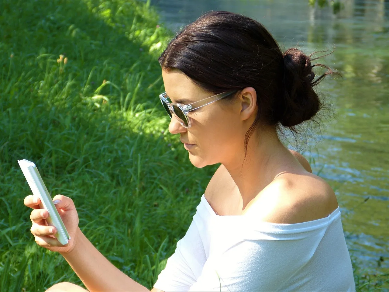 woman, girl, young, mobile, smartphone, iphone, outdoors, in the free, users, female, modern, chat, online, sms, whatsapp, contact, friendship, seeks, addicted, load, radiation, flight mode, communication, concentration, networking, virus warning, control, e mail, network, information, info, youthful, whatsapp, whatsapp, whatsapp, whatsapp, whatsapp. Gen Z email marketing metrics: how to build your own baseline